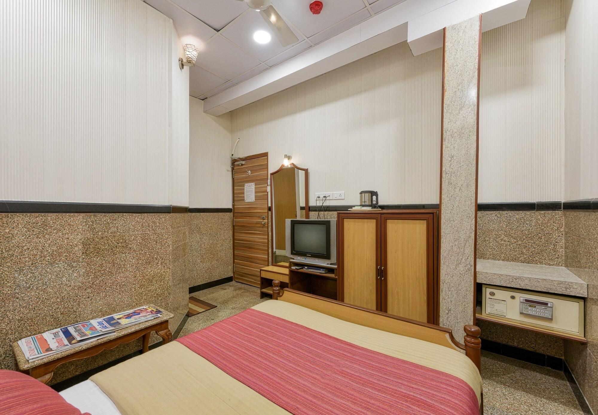 Hotel Royal Castle Mumbai Exterior photo