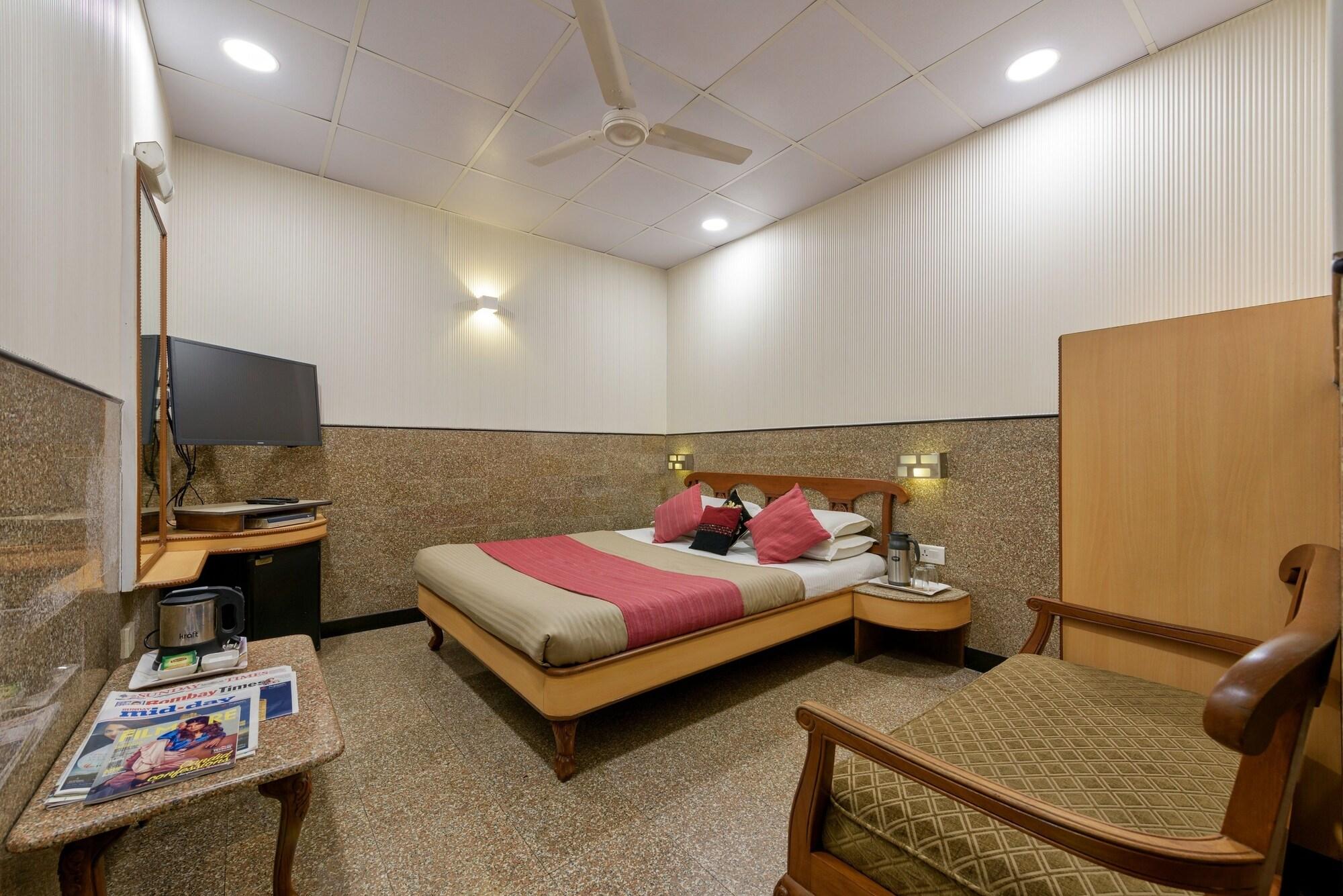 Hotel Royal Castle Mumbai Exterior photo