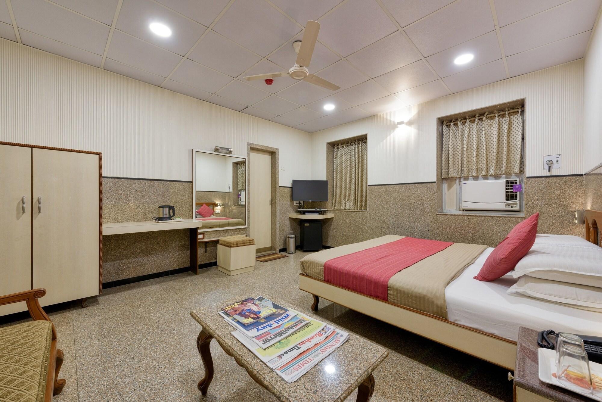 Hotel Royal Castle Mumbai Exterior photo